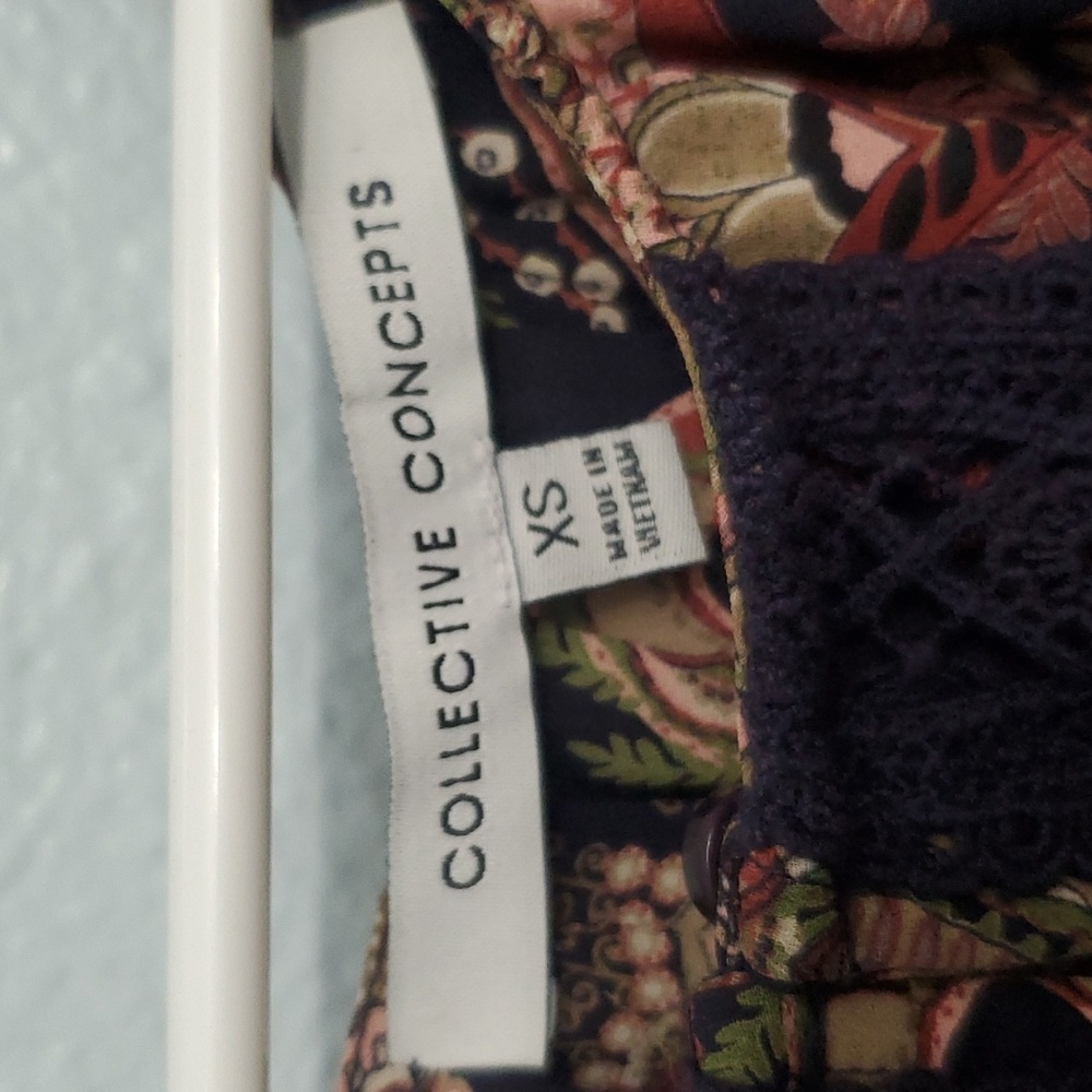 Collective concepts long sleeve shirt. XS - Picture 4 of 4